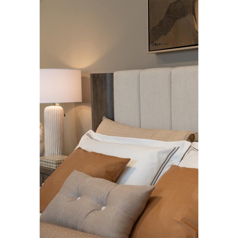 Sariel King Upholstered Storage Bed S911
