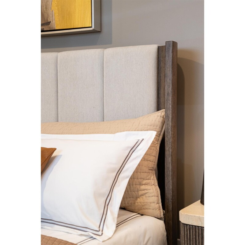 Sariel King Upholstered Storage Bed S911