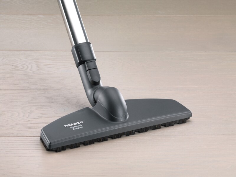 SwivelNeck parquet floorhead for gentle and effortless cleaning of sensitive hard floors. SBB3003PQTWISTER