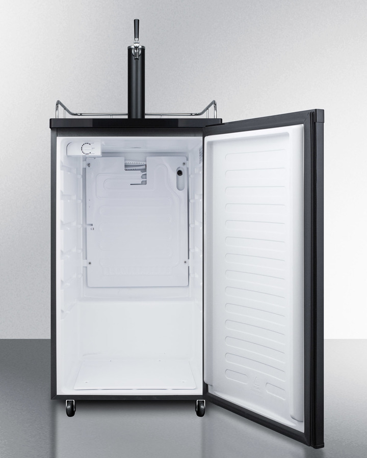 Full-Sized Kegerator SBC582B