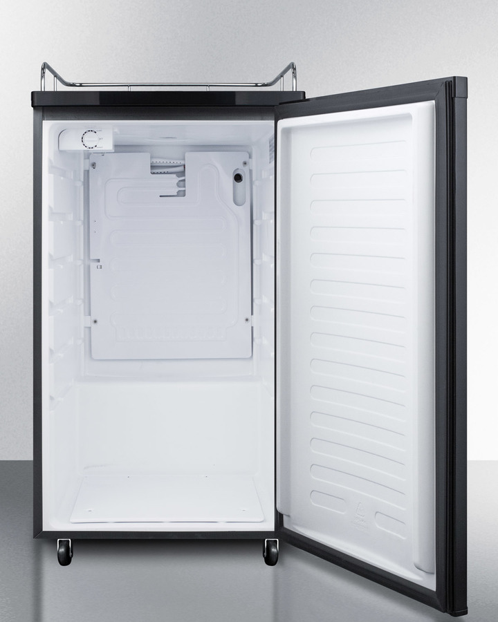 Full-Sized Kegerator SBC582BNK