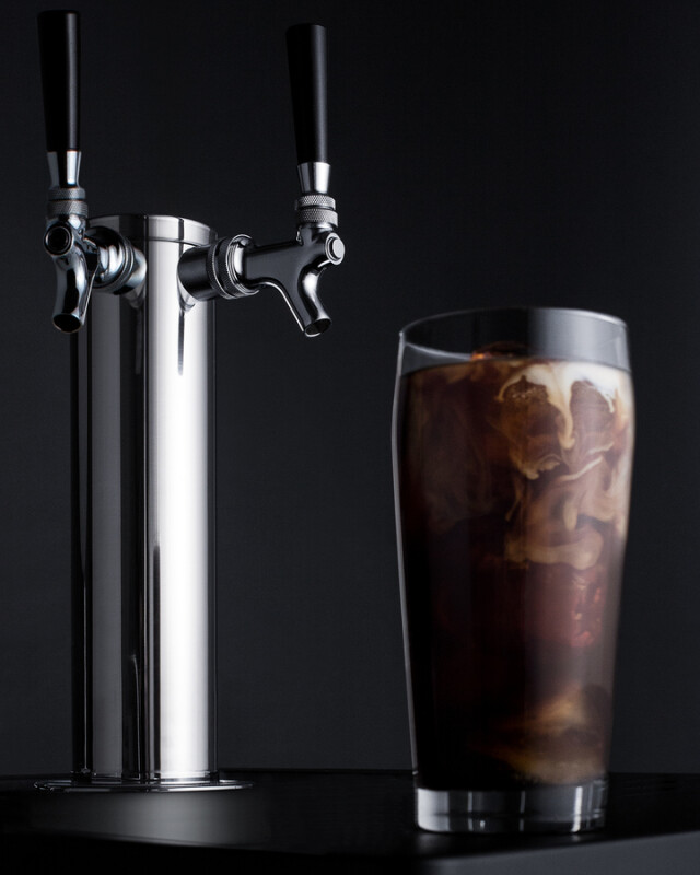 24" Wide Built-In Cold Brew Coffee Kegerator SBC682CFTWIN