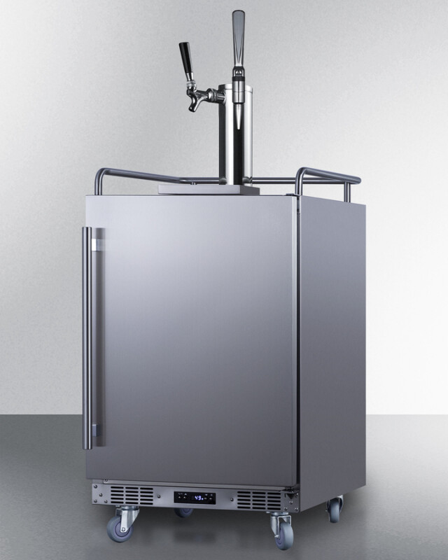 24" Wide Built-In Cold Brew/Nitro Coffee Kegerator SBC682CMTWIN