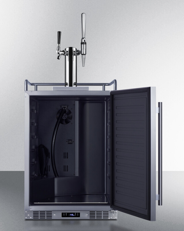 24" Wide Built-In Cold Brew/Nitro Coffee Kegerator SBC682CMTWIN