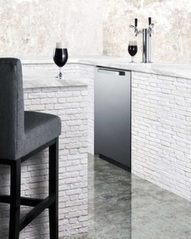 24" Wide Built-In Outdoor Kegerator with TapLocks SBC695OSTWINTL