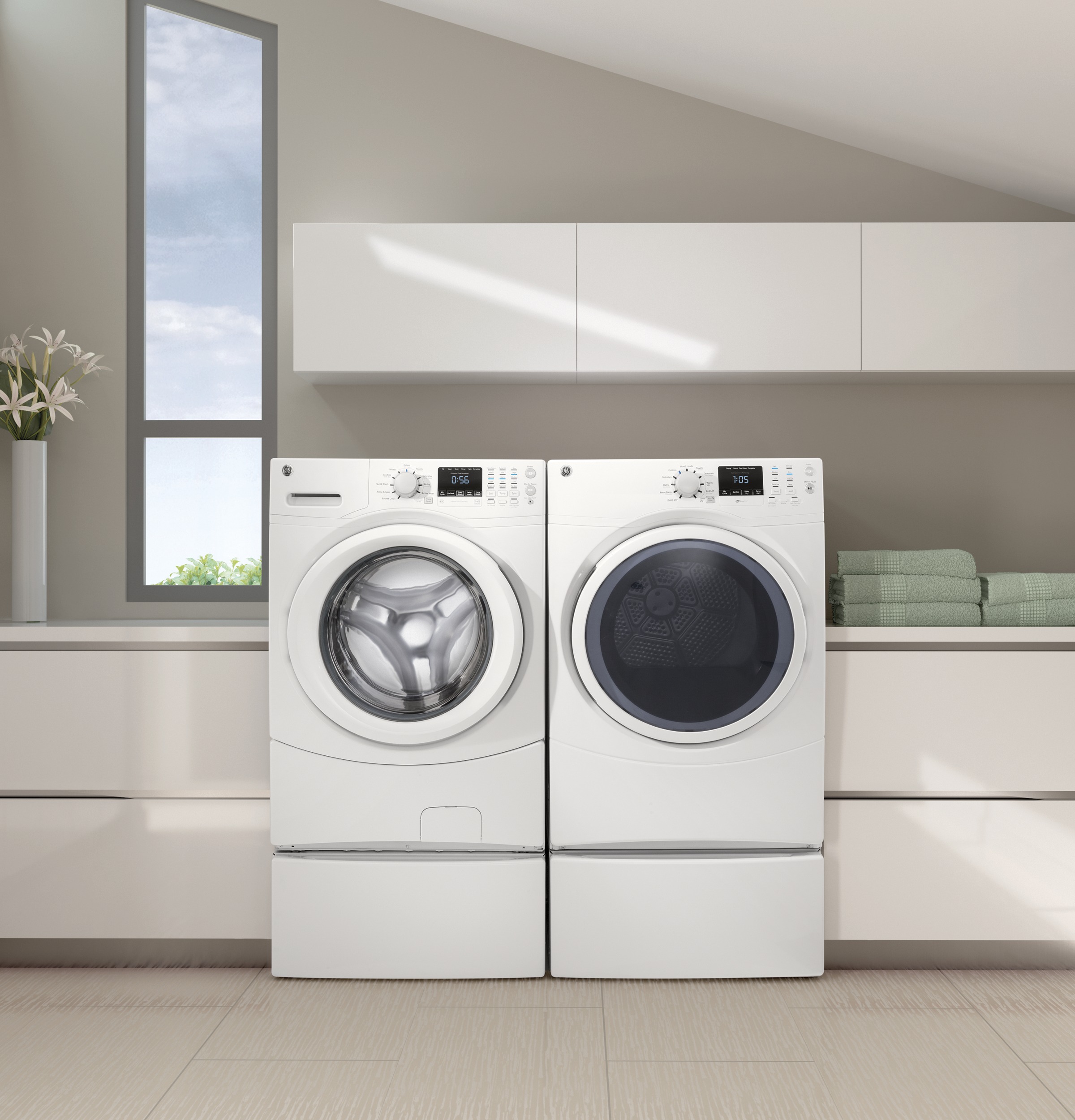 Laundry Front Load Pedestal SBSD137HWW