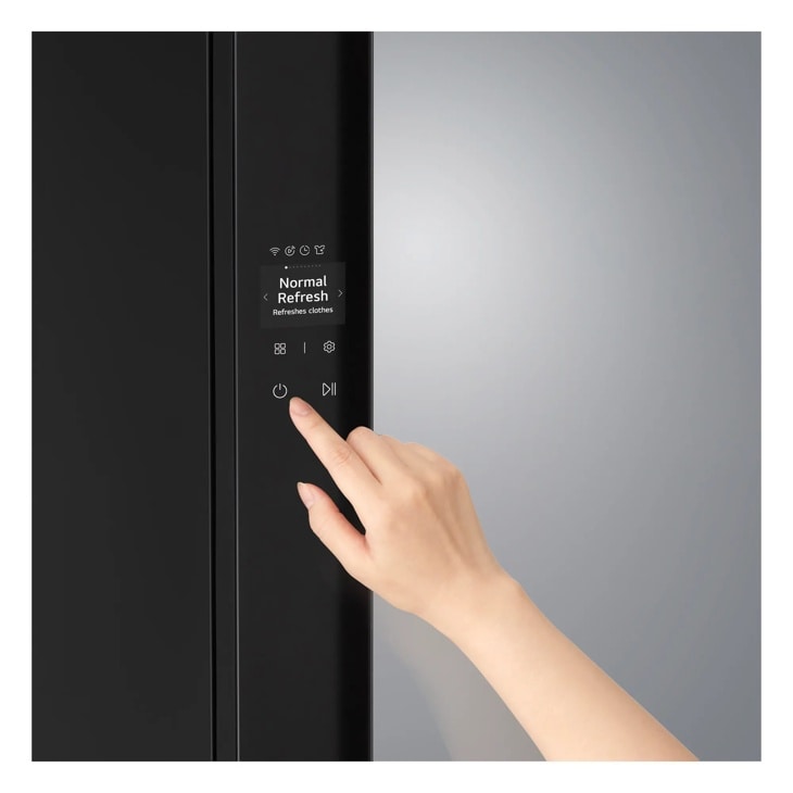 LG Styler® Smart Steam Closet with Dual TrueSteam® Technology, Dynamic MovingHanger™ and Built-In HandySteamer™ view 17
