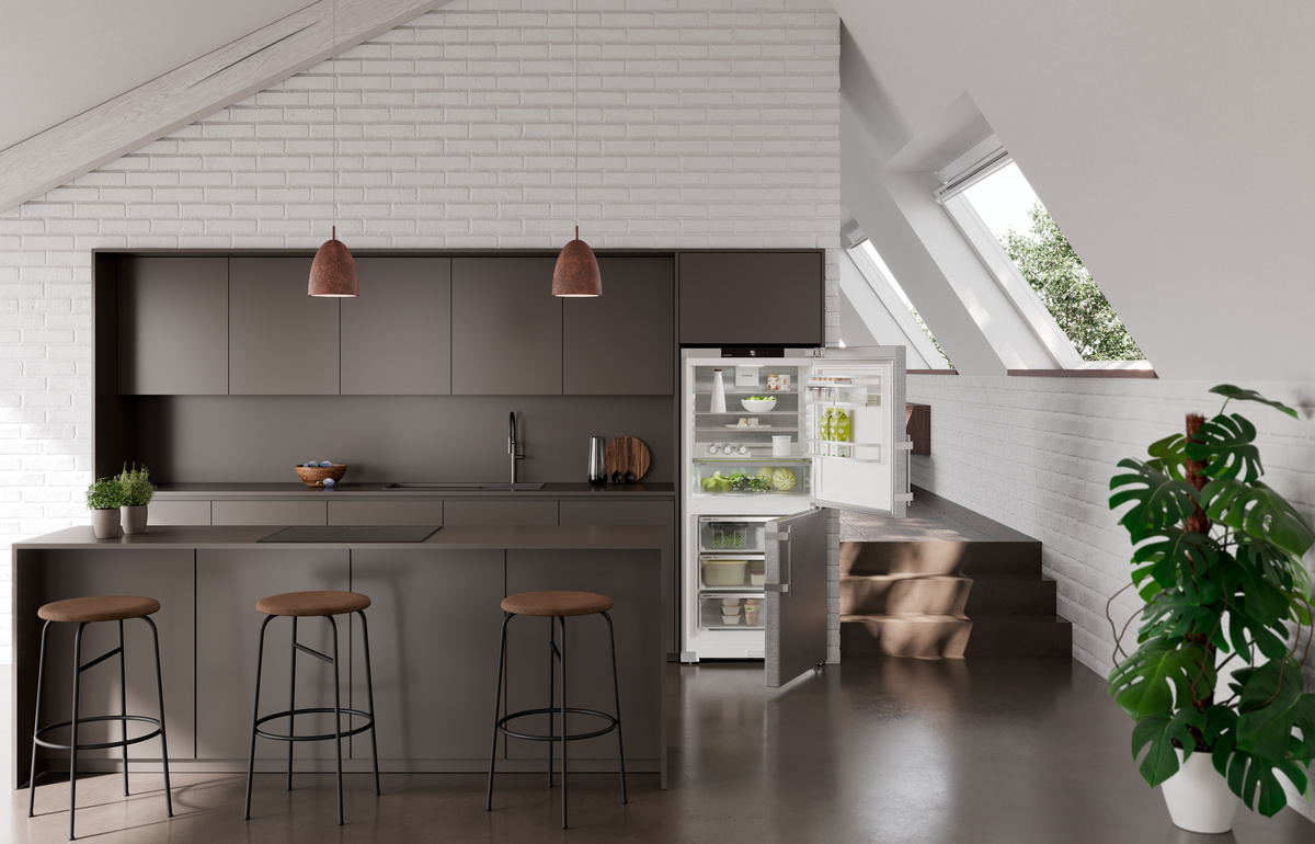 Combined fridge-freezers with EasyFresh and NoFrost, Right Hinged SC7520