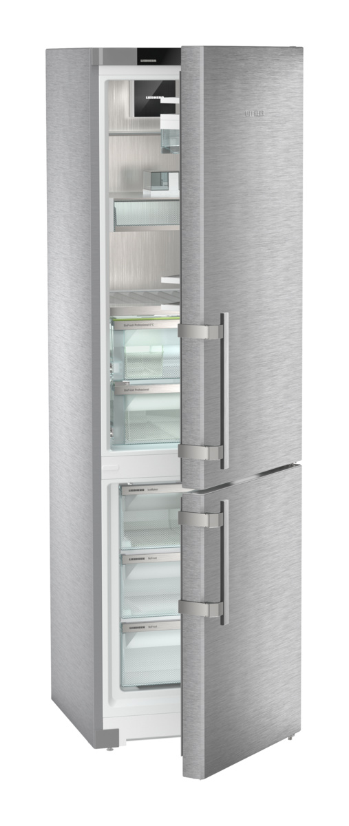Fridge-freezer with BioFresh Professional and NoFrost SCB5790IM