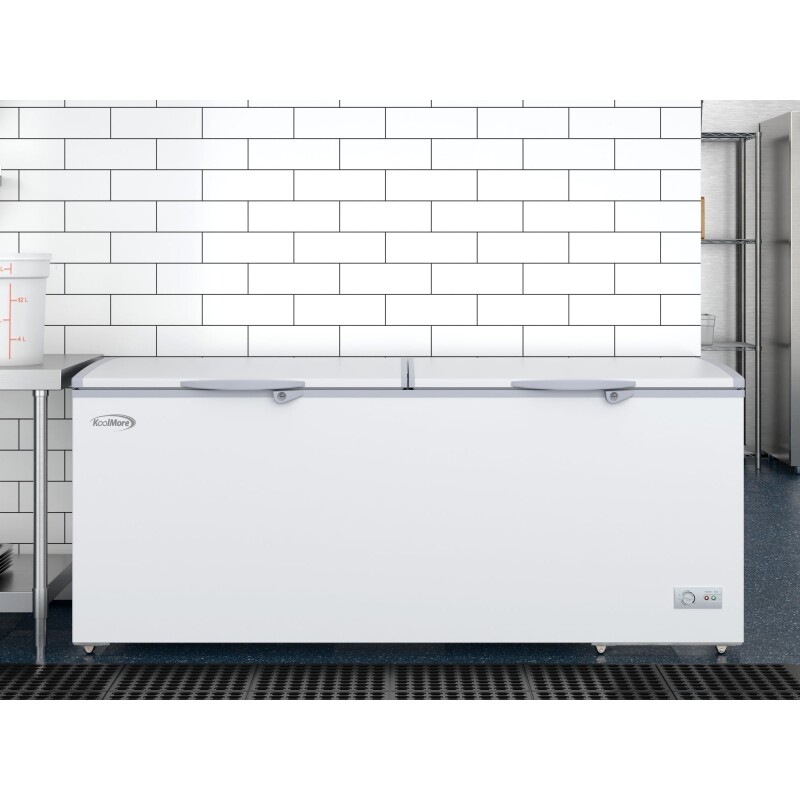 76 in. Commercial Chest Freezer 20 cu ft SCF20C