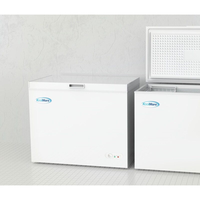37 in. Commercial Chest Freezer 7 cu ft SCF7C