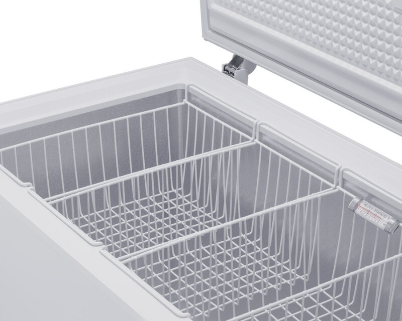 12.1 Cu.Ft. Chest Freezer SCFM133