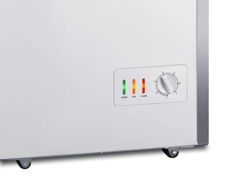 17.2 Cu.Ft. Chest Freezer SCFM183