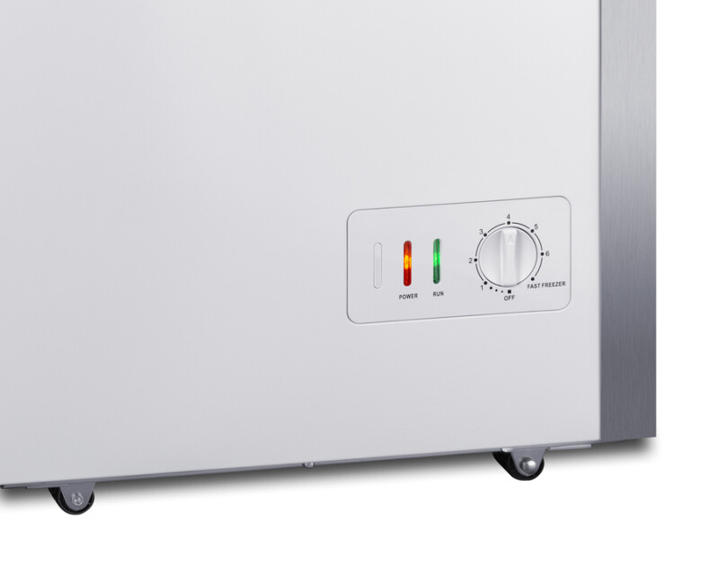 19.8 Cu.Ft. Chest Freezer SCFM203
