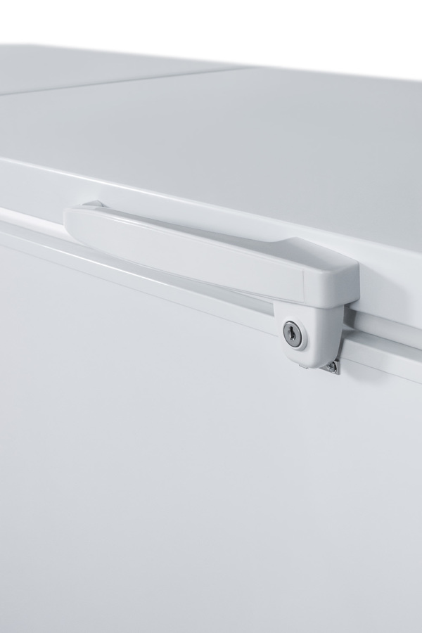 27 Cu.Ft. Chest Freezer SCFM252W