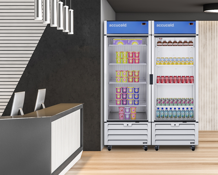30" Wide Commercial Beverage Refrigerator SCRR261G