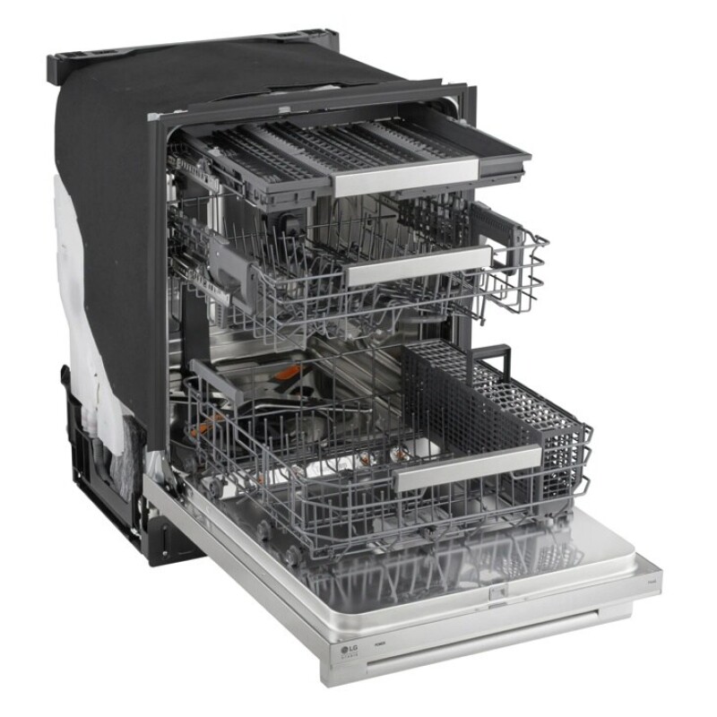 LG STUDIO FlushFit™ Dishwasher with 1-Hour Wash & Dry, QuadWash® Pro, and Dynamic Heat Dry™ with AutoVent™ Dry view 16