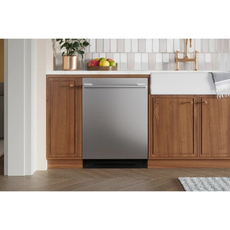 LG STUDIO FlushFit™ Dishwasher with 1-Hour Wash & Dry, QuadWash® Pro, and Dynamic Heat Dry™ with AutoVent™ Dry view 3
