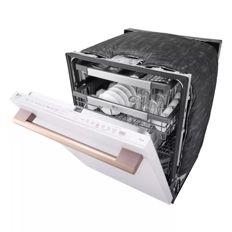 LG STUDIO Smart Top Control Dishwasher with 1-Hour Wash & Dry, QuadWash® Pro, TrueSteam® and Dynamic Heat Dry™ view 10