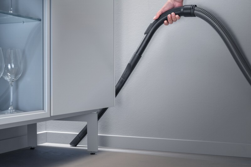 Flexible crevice nozzle Its length enables cleaning of difficult to access, narrow crevices. SFD20