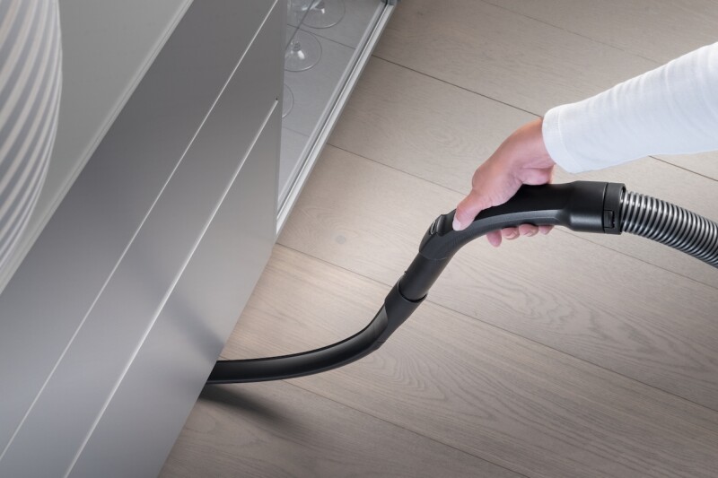 Flexible crevice nozzle Its length enables cleaning of difficult to access, narrow crevices. SFD20