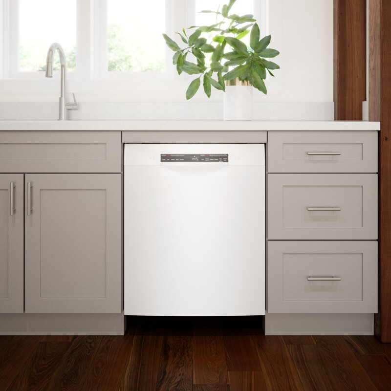 300 Series Dishwasher 24'' SGE53B52UC