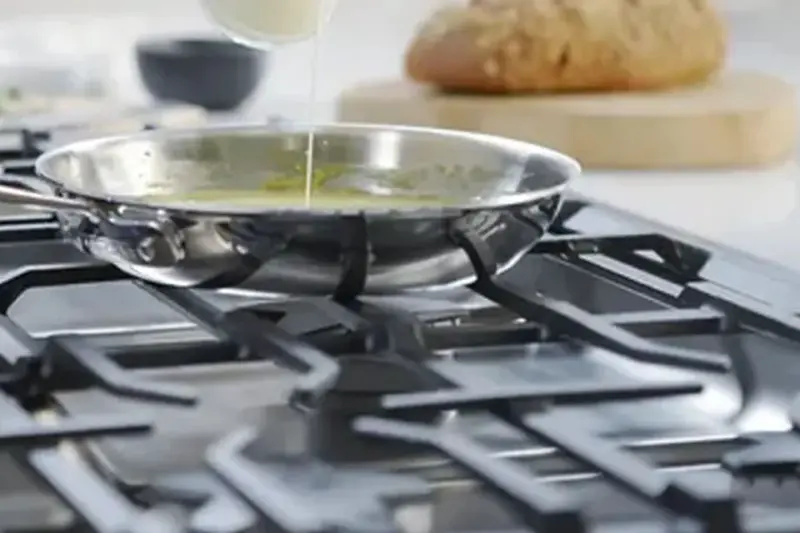 Continuous Grates make it easy to move pans