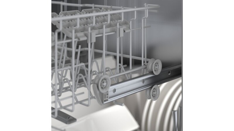 100 Plus Dishwasher 24'' White SHE4AEM2N SHE4AEM2N