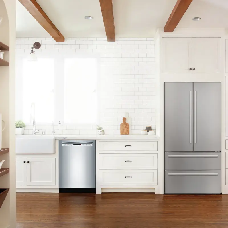 300 Series Dishwasher 24'' SHEM63W55N