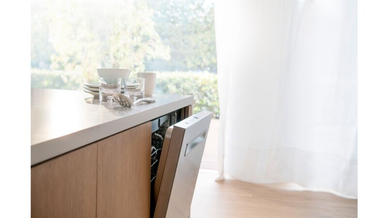 500 Series Dishwasher 24'' Stainless steel SHP865ZP5N