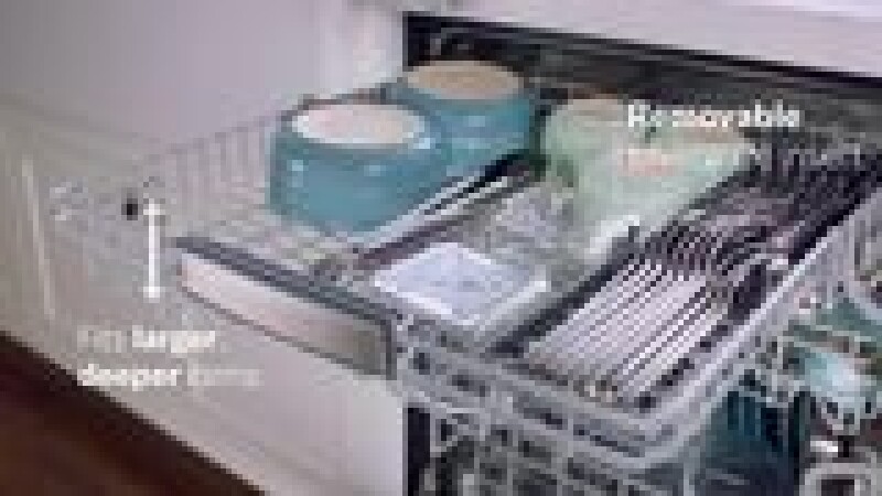 Benchmark® Dishwasher 24'' Stainless steel SHP88PW55N