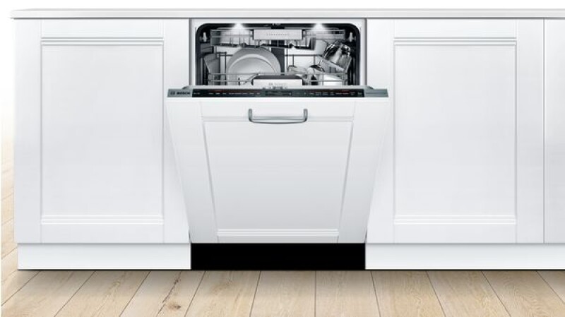 Benchmark® Dishwasher 24'' SHV88PZ63N