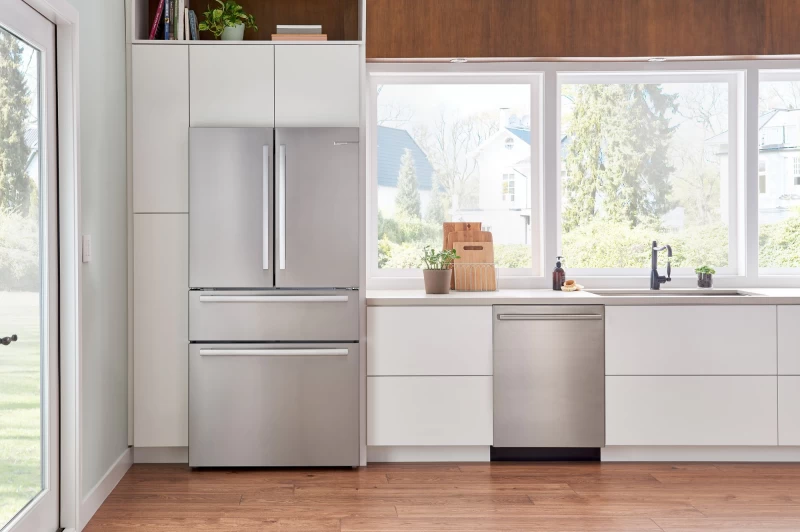 Benchmark® Dishwasher 24'' Stainless steel SHX88PZ65N