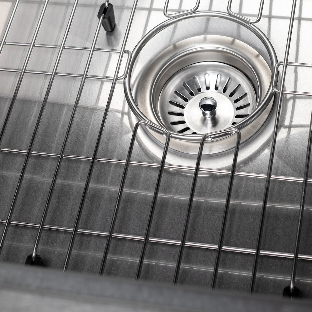 33 In. Garmisch Undermount Single Bowl Satin Stainless Steel Kitchen Sink With Bottom Grid And Accessories SLS33S