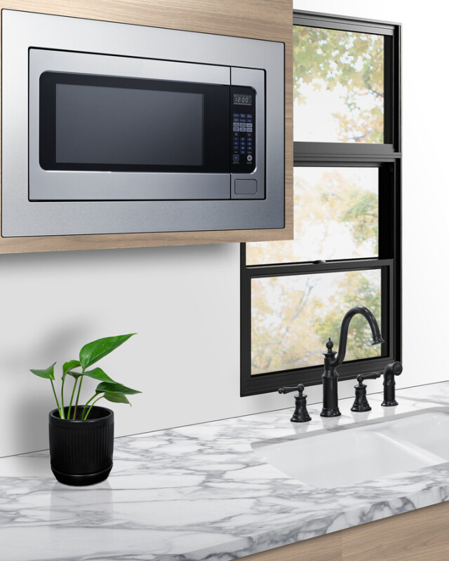 30" Wide Built-In Microwave (Trim Kit Included) SMBI27TK30