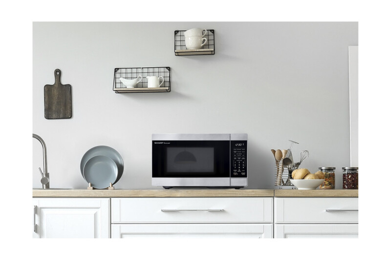 0.7 Cu. Ft. 700w Stainless Steel Countertop Microwave Oven SMC0761KS