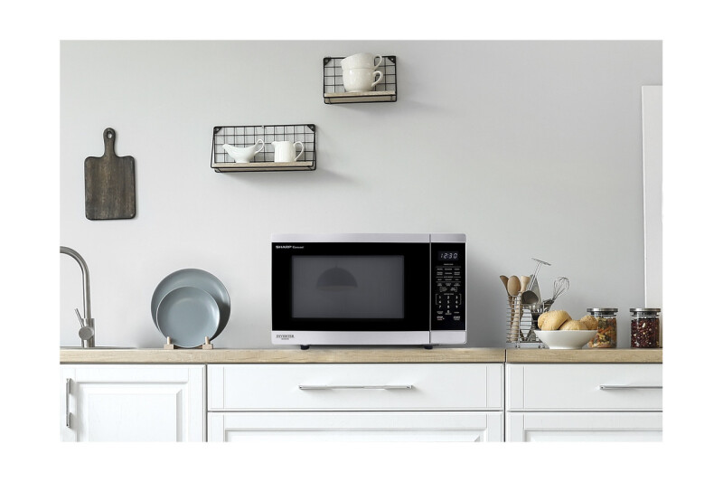 1.4 Cu. Ft. 1100w Stainless Steel Countertop Microwave Oven With Inverter Technology view 15