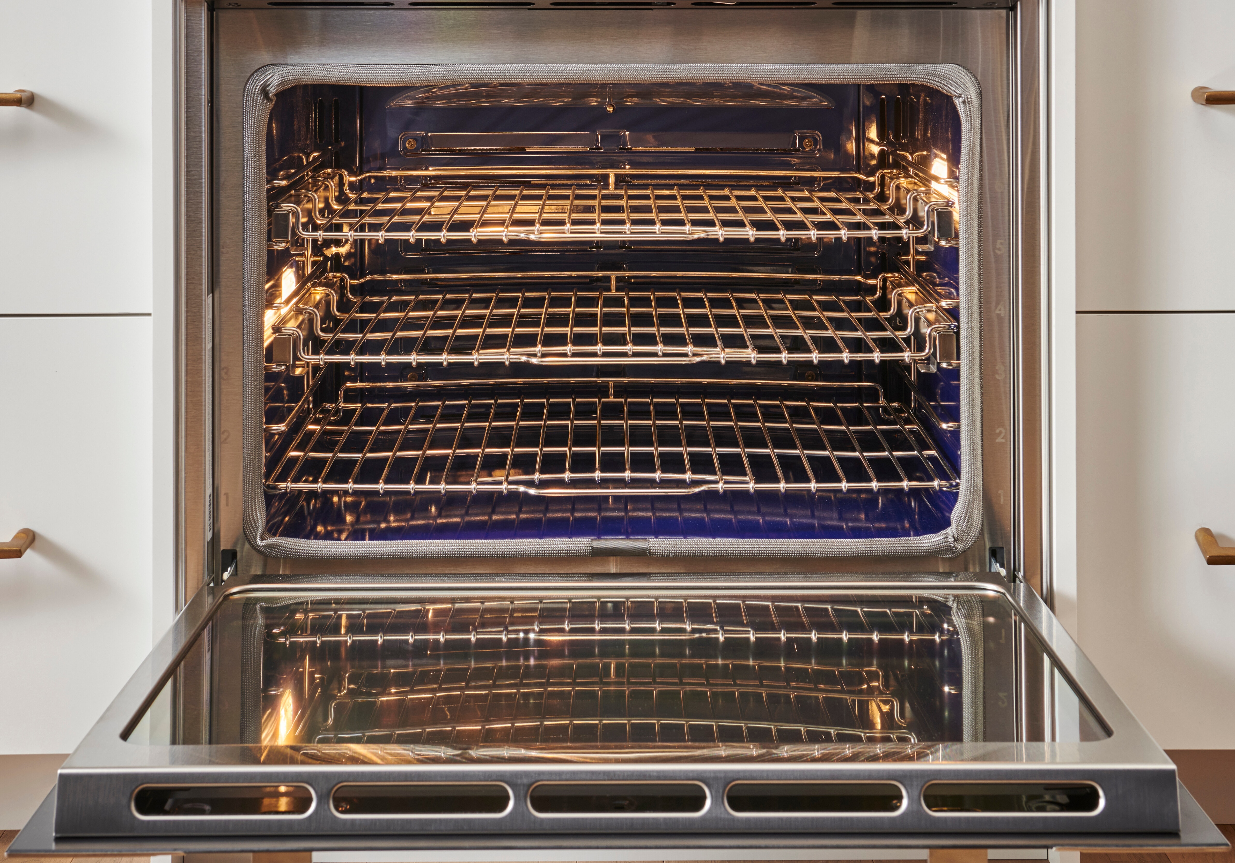 30" M Series Professional Built-In Single Oven SO3050PMSP