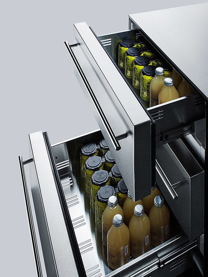 24" Wide 3-Drawer All-Refrigerator, ADA Compliant SP6DBSSTB7THINADA