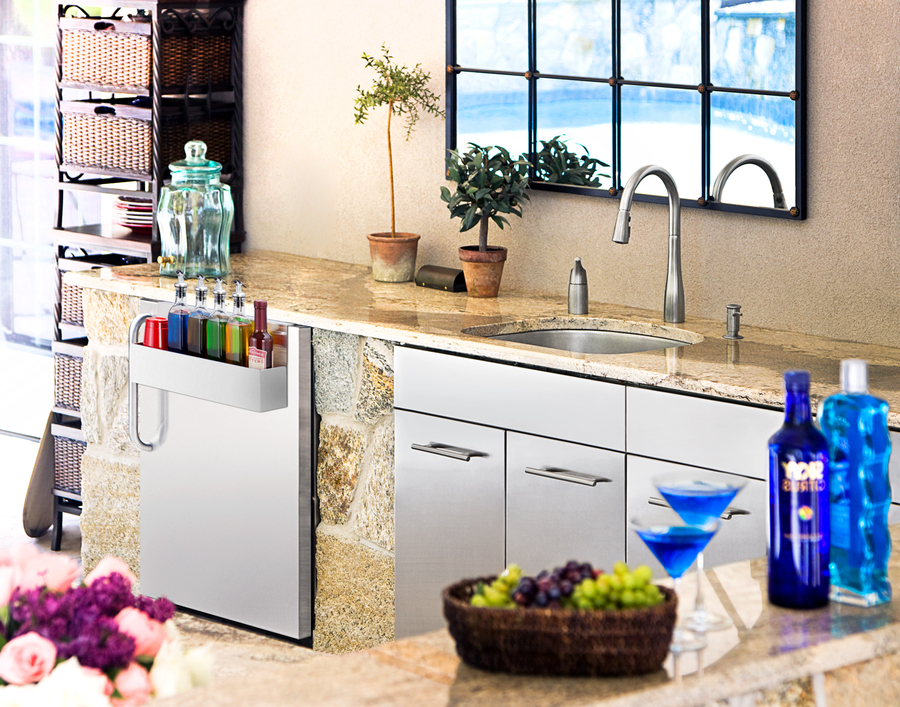 24" Wide Outdoor All-Refrigerator, with Speed Rail SPR7BOSSTSR