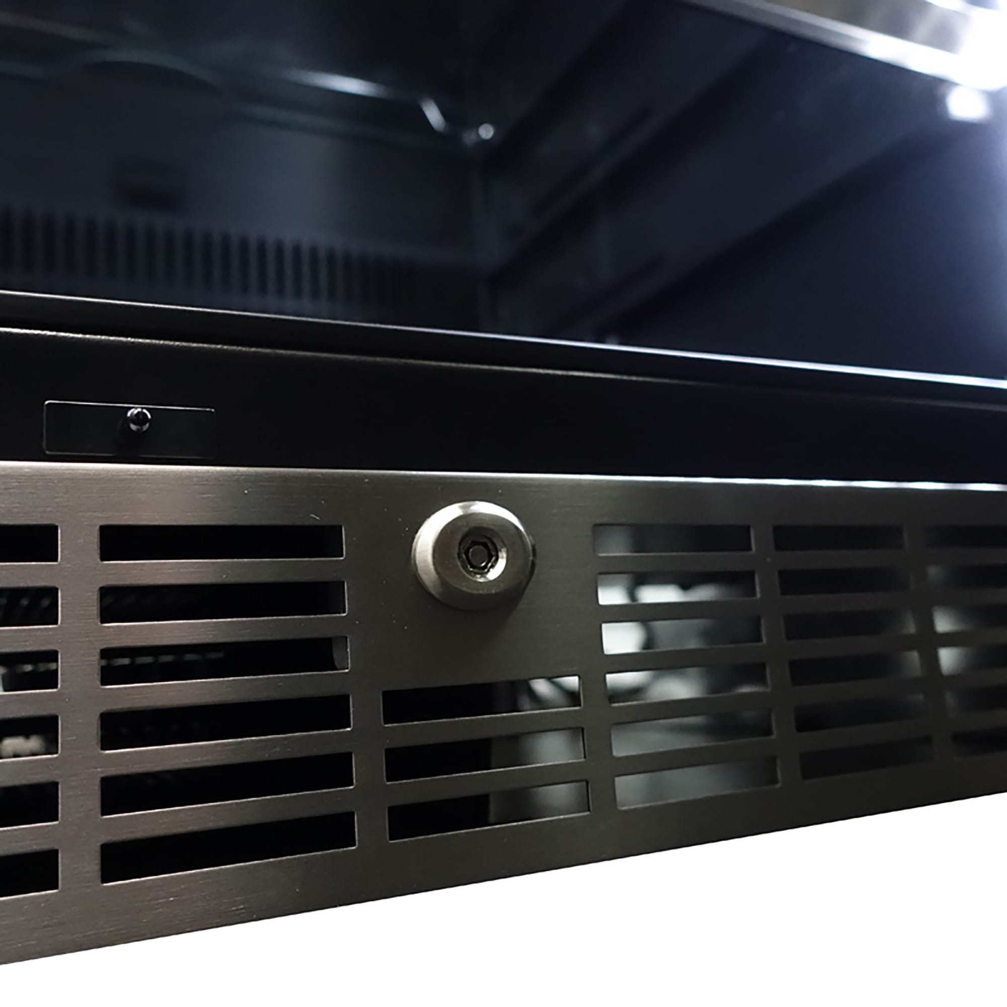 Pro 24″ Built-in Beverage Center SPRBC056D1SS