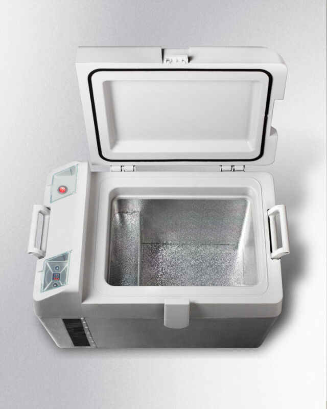 Portable Refrigerator/Freezer SPRF26