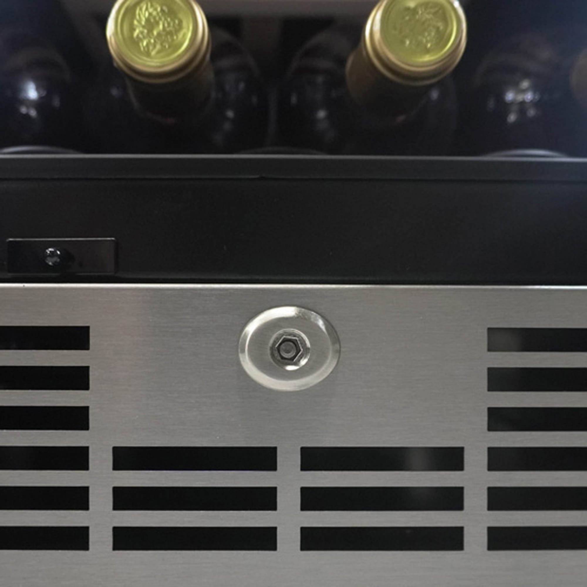 Pro 28 Bottle Built-in Wine Cellar SPRWC031D1SS