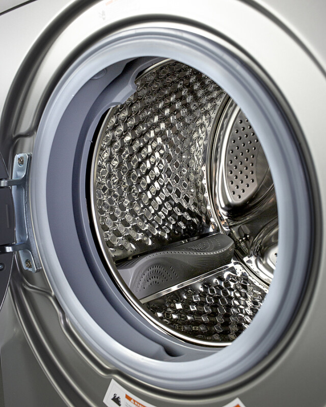 24" Wide 115V Washer/Dryer Combo view 5
