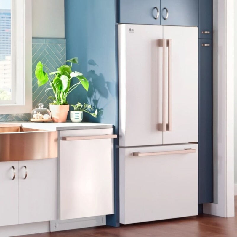 LG STUDIO 27 cu. ft. Smart Counter-Depth MAX™ French Door Refrigerator view 6