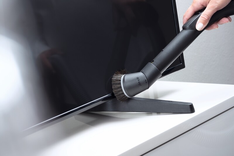 Dusting brush with flexible swivel joint For gentle cleaning of high-quality floors SSP10