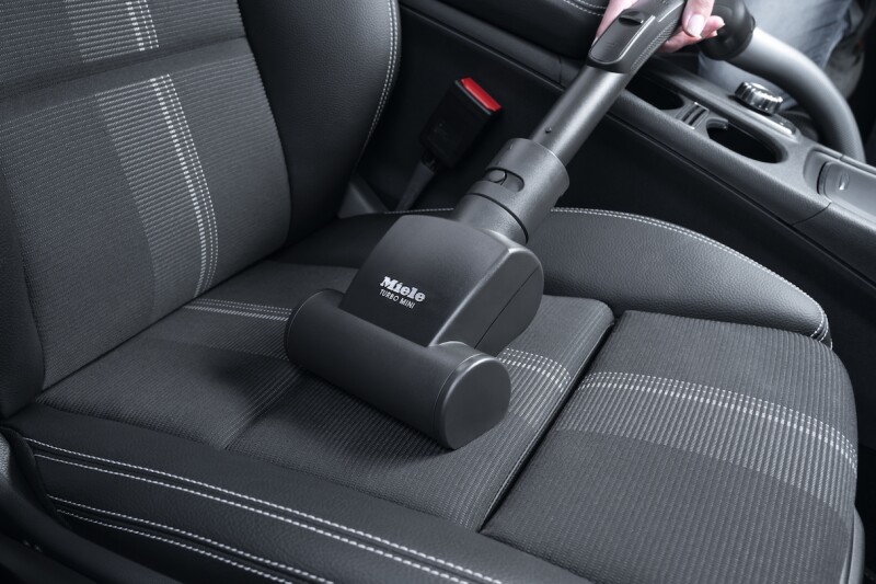 Handy turbobrush ‑ Turbo Mini for easy removal of hair and lint from upholstery and carpets. STB101