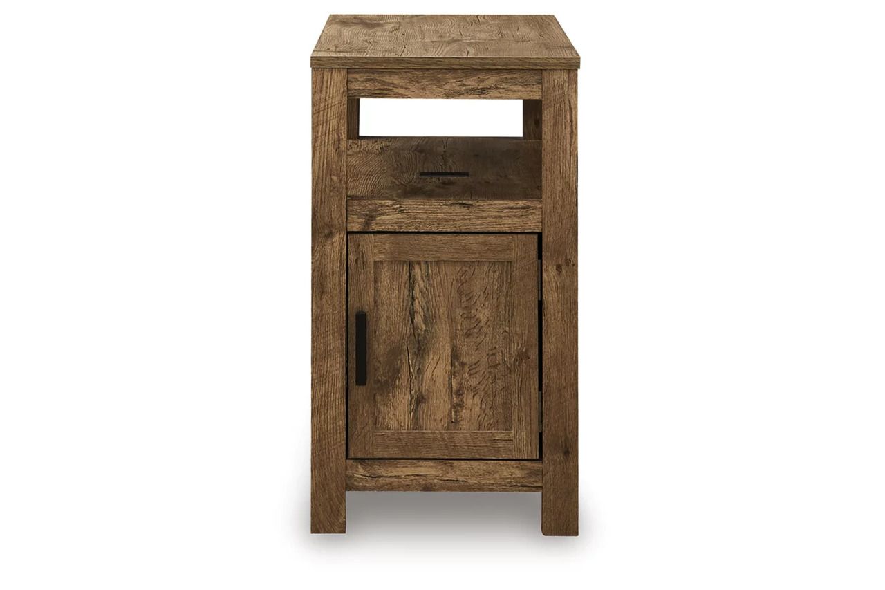 Fendenmore Chairside End Table In Brown T190117