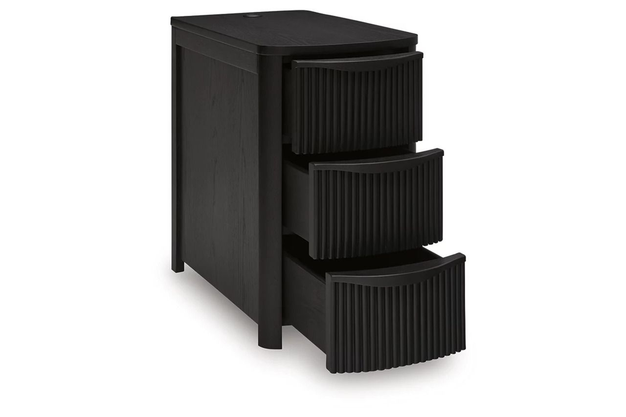 Camdill Chairside End Table In Black T208117