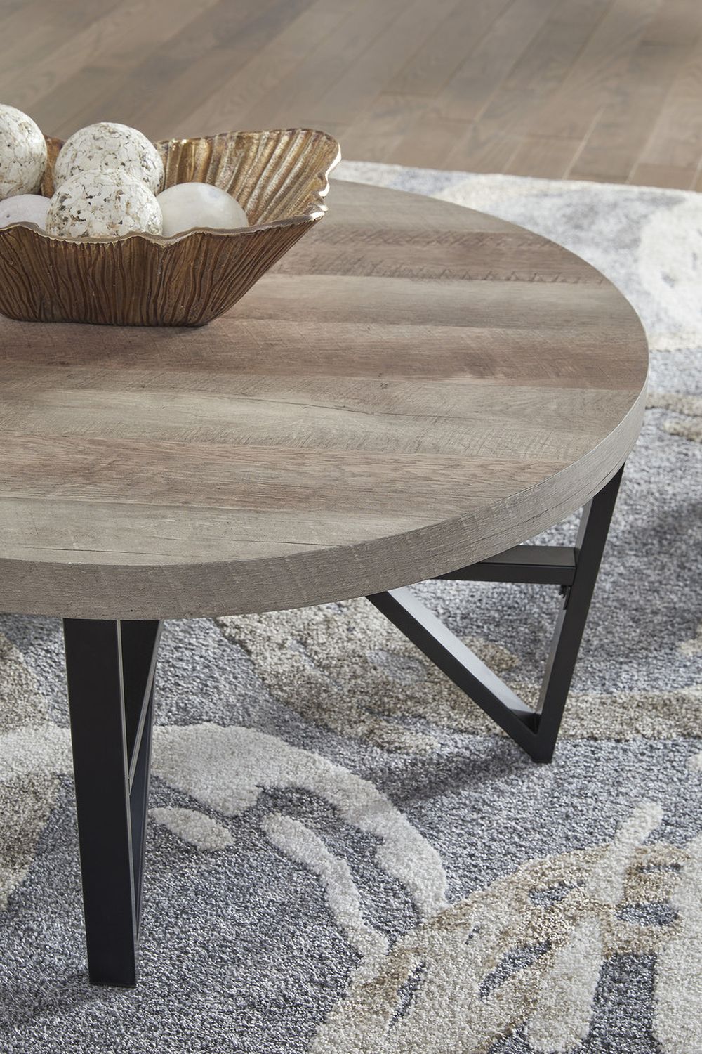 Deanlee Grayish Brown Table Set of 3 T23513